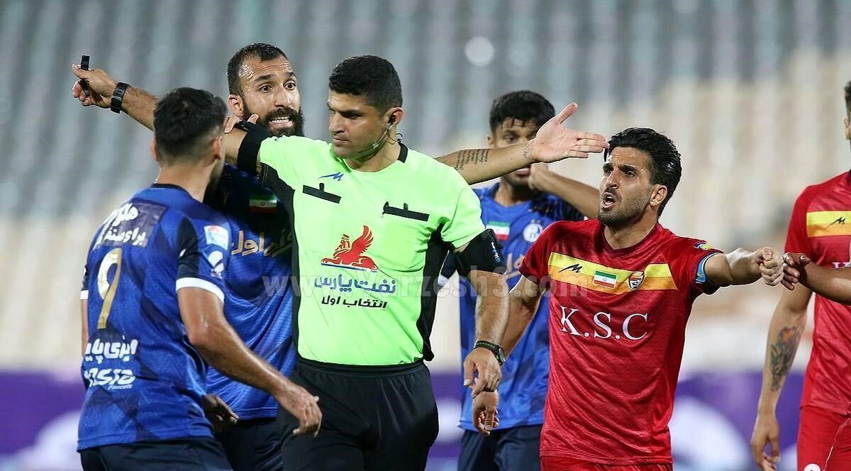 بیانیه جالب باشگاه استقلال درباره اتفاقات داوری بازی با فولاد
