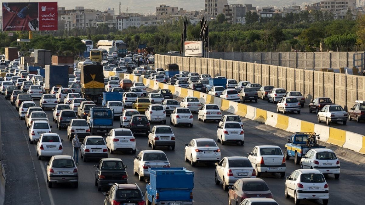  ترافیک سنگین در محورهای چالوس، هراز و فیروزکوه/ تردد جنوب به شمال چالوس همچنان ممنوع 