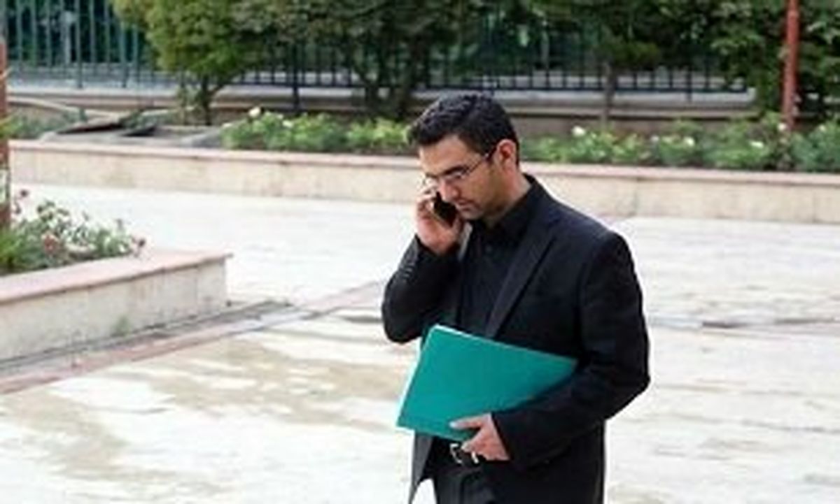 گزارش «آذری جهرمی» از چگونگی قطع و وصل اینترنت 