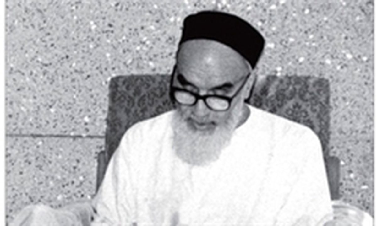 فتوای امام خمینی (ره)  درباره اهمیت مراسم عزاداری امام حسین (ع)