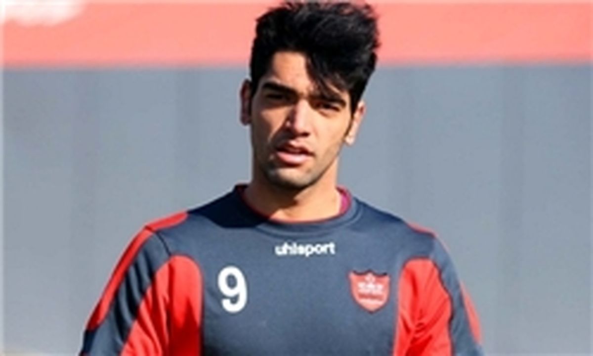 شماره ۹ در پرسپولیس ماندنی می‌شود؟