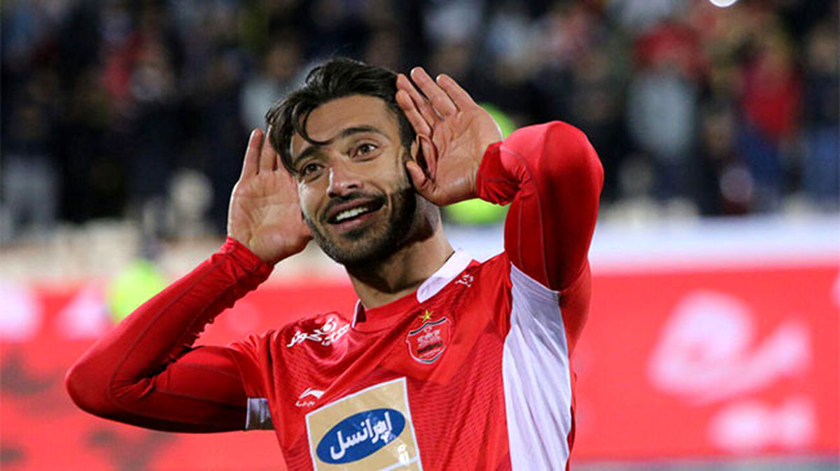 مدافع پرسپولیس نقره داغ می‌شود؟!