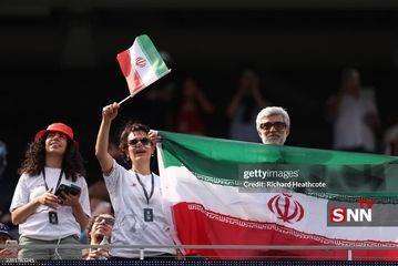 تصاویر حضور پرشور هواداران ایرانی در ورزشگاه سوفای