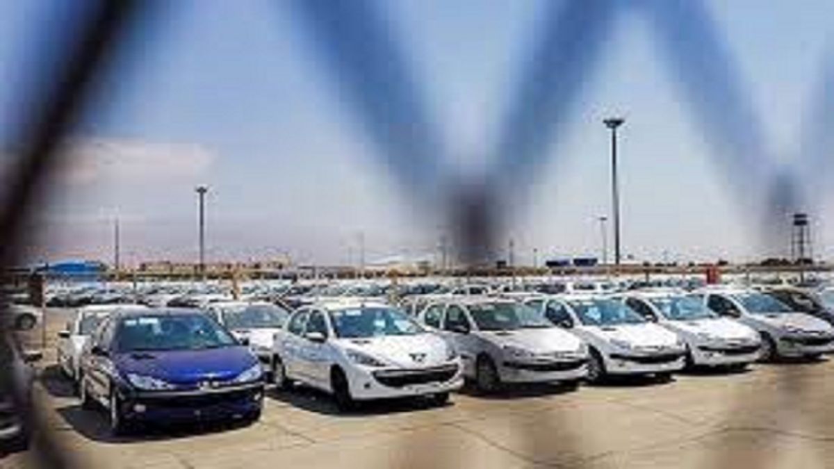 قیمت خودروهای داخلی در بازار آزاد در ۲۴ بهمن ۱۴۰۰+ جدول
