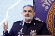 دریادار ایرانی:‌ خوک زرد آمریکایی دربارۀ ملت ایران اشتباه کرد 