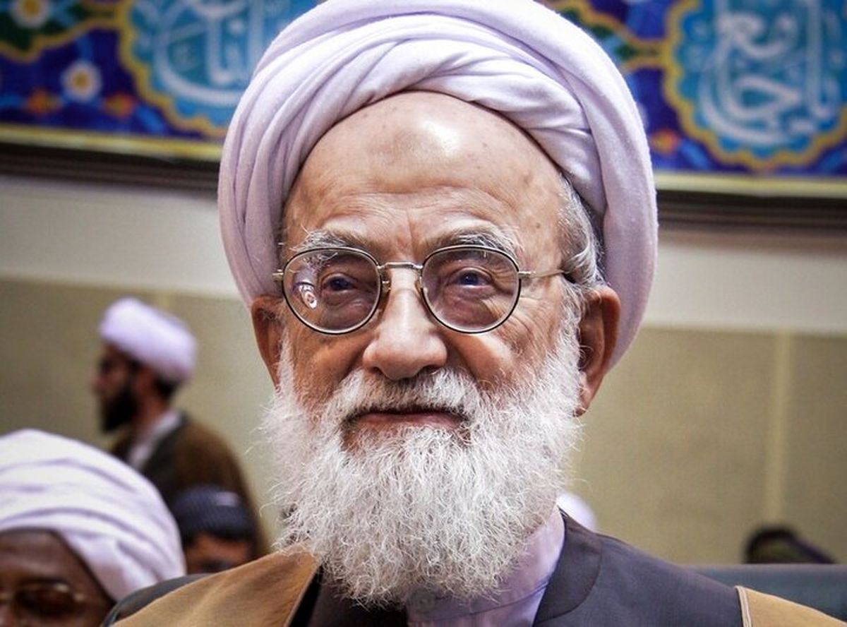تصاویر وداع با پیکر آیت‌الله امامی کاشانی