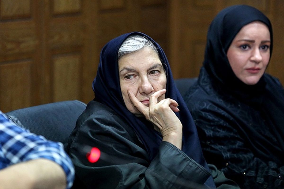 خانم بازیگر: وضعیت معیشت بازیگران تئاتر بد که بود با کرونا بدتر هم شده