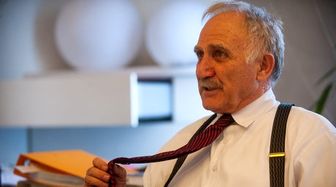 انتقاد گلزن مشهور به مقایسه اسکوچیچ و کی روش