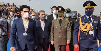 امیر حاتمی: به دنبال ارتقاء فناوری جنگنده‌های خود هستیم