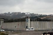 اسرائیل ۹۱۰۰ اسیر فلسطینی را گرسنه نگه‌داشته‌ است