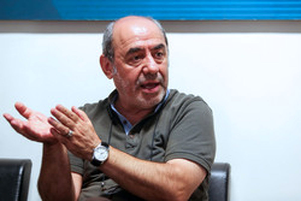 کارگردان «ما همه با هم هستیم» در کنار همسرش/ عکس