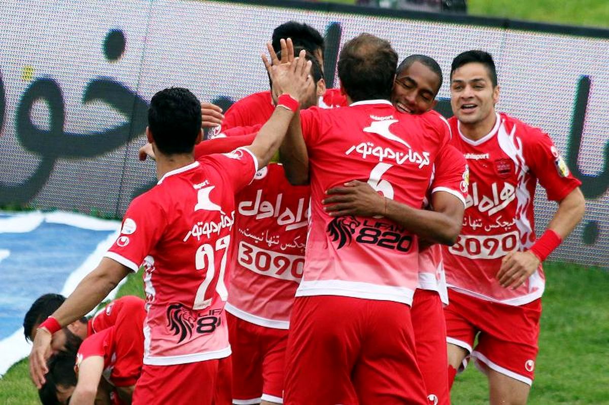 مثلث پر ادعای کاپیتانی در پرسپولیس