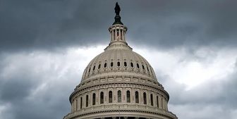 بازداشت یک افسر آمریکایی به اتهام حمله به کنگره