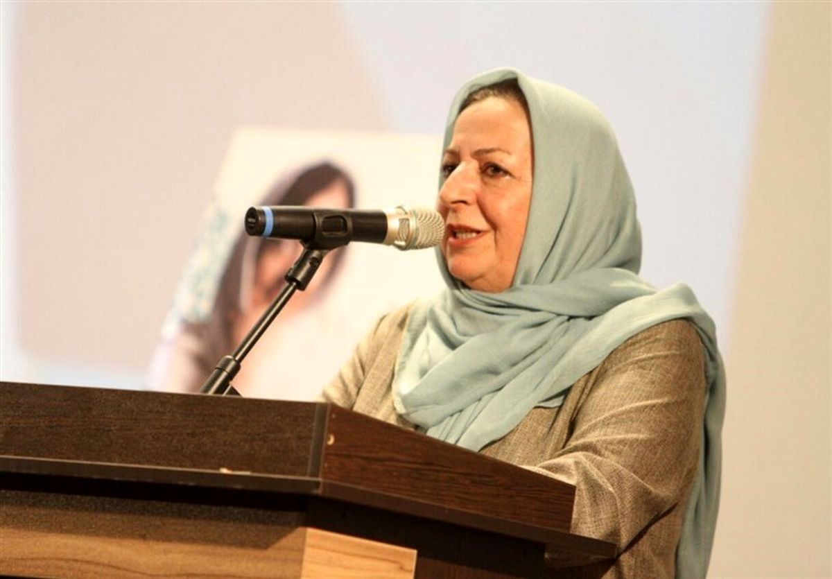 مرضیه برومند:  در عروسک گردانی باید مجموعه‌ای از هنرها انجام شود