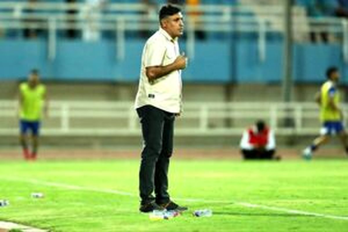 سرمربی فصل بعد استقلال  مشخص شد