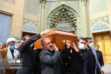 تشییع همسر آیت‌الله جوادی آملی در قم/گزارش تصویری