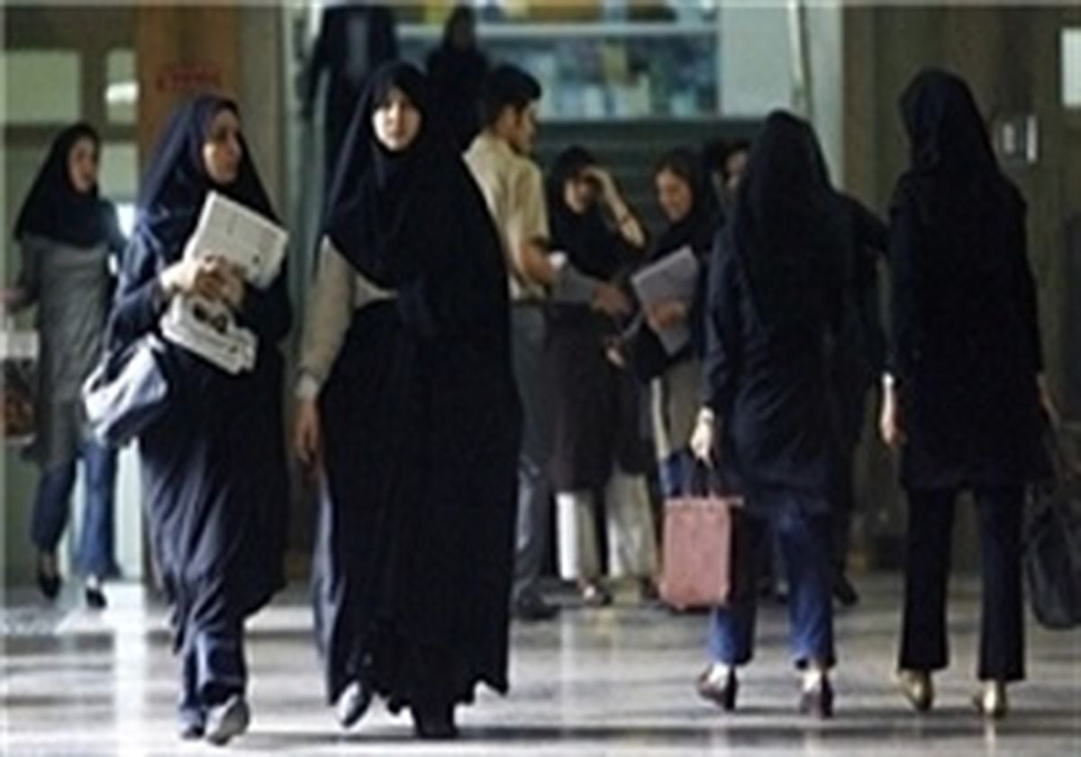زنانی که صرفا برای تامین هزینه‌های زندگی کار می‌کنند، بخوانند
