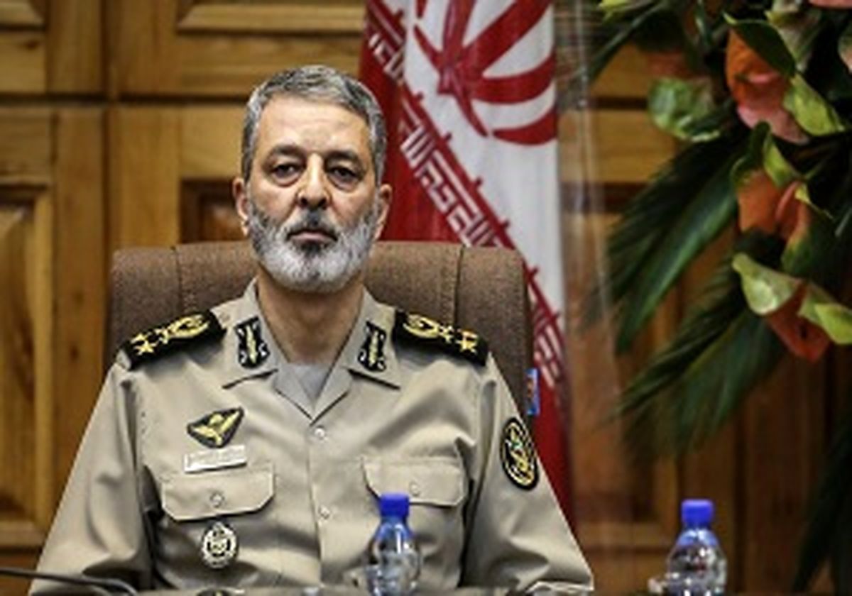 اگر دشمن اشتباهی کند با قدرت در مقابل او می‌ایستیم
