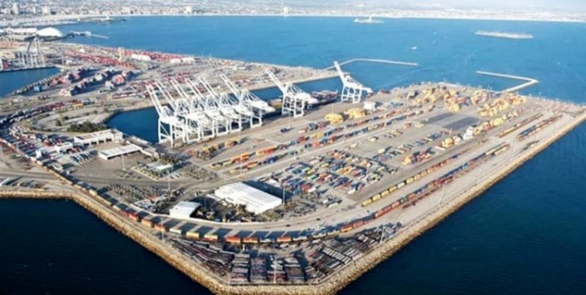  تحویل 6 جرثقیل متحرک بندری به ایران 