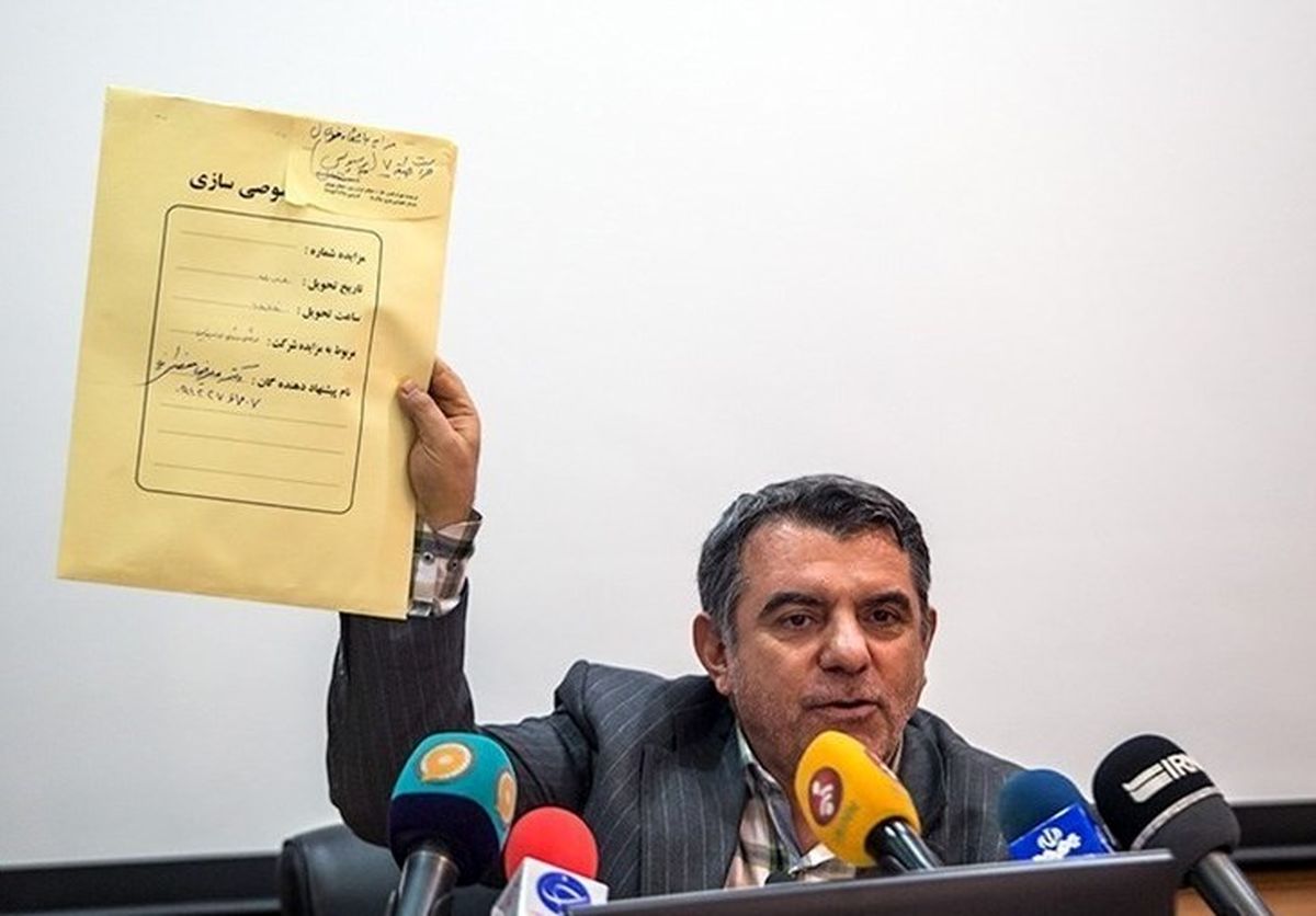 منافع کدام مدیران ارشد دولتی با خصوصی‎سازی به خطر افتاد؟