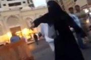 فیلم / سیلی مرد سعودی به یک زن و حمایت مبلغ سعودی