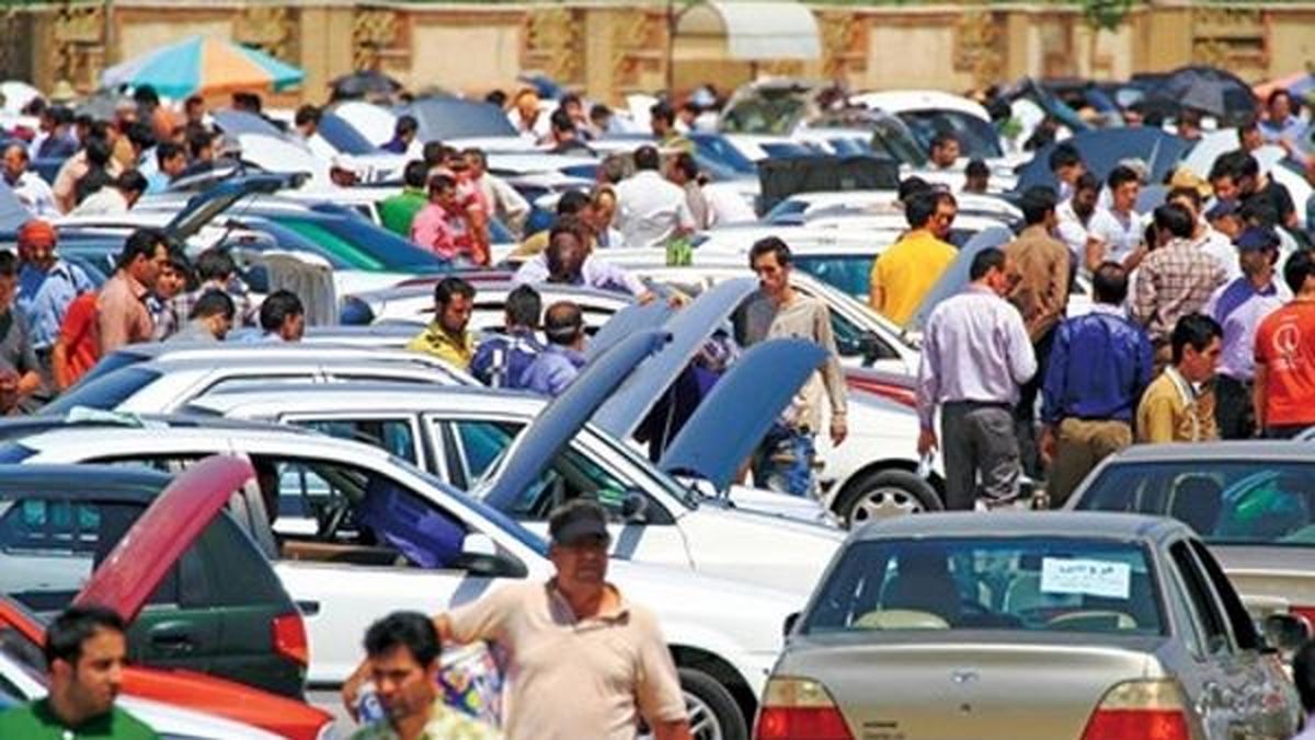 پشت پرده گرانی خودرو/ تمایل شدید شبه دولتی ها به انحصاردر بازار خودرو 