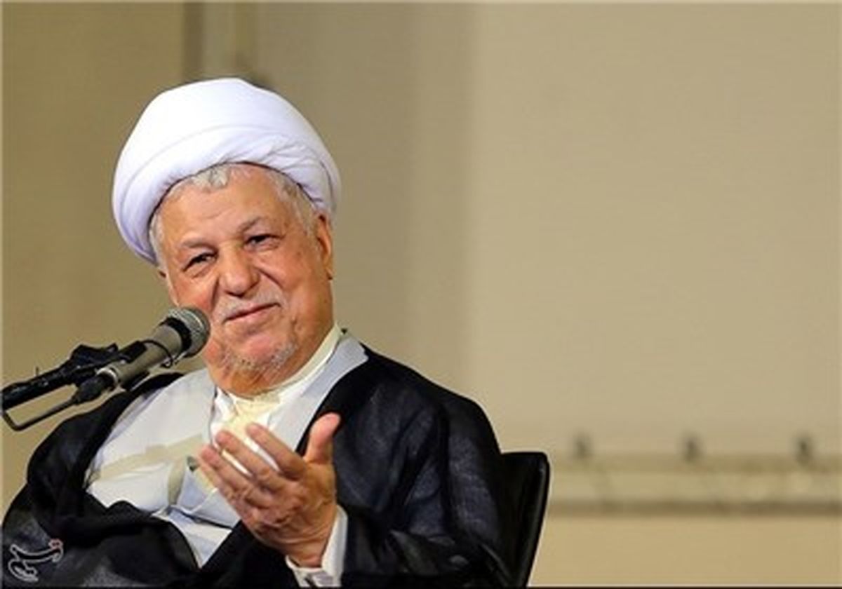 آقای هاشمی و بازهم حرکت از پله دوم