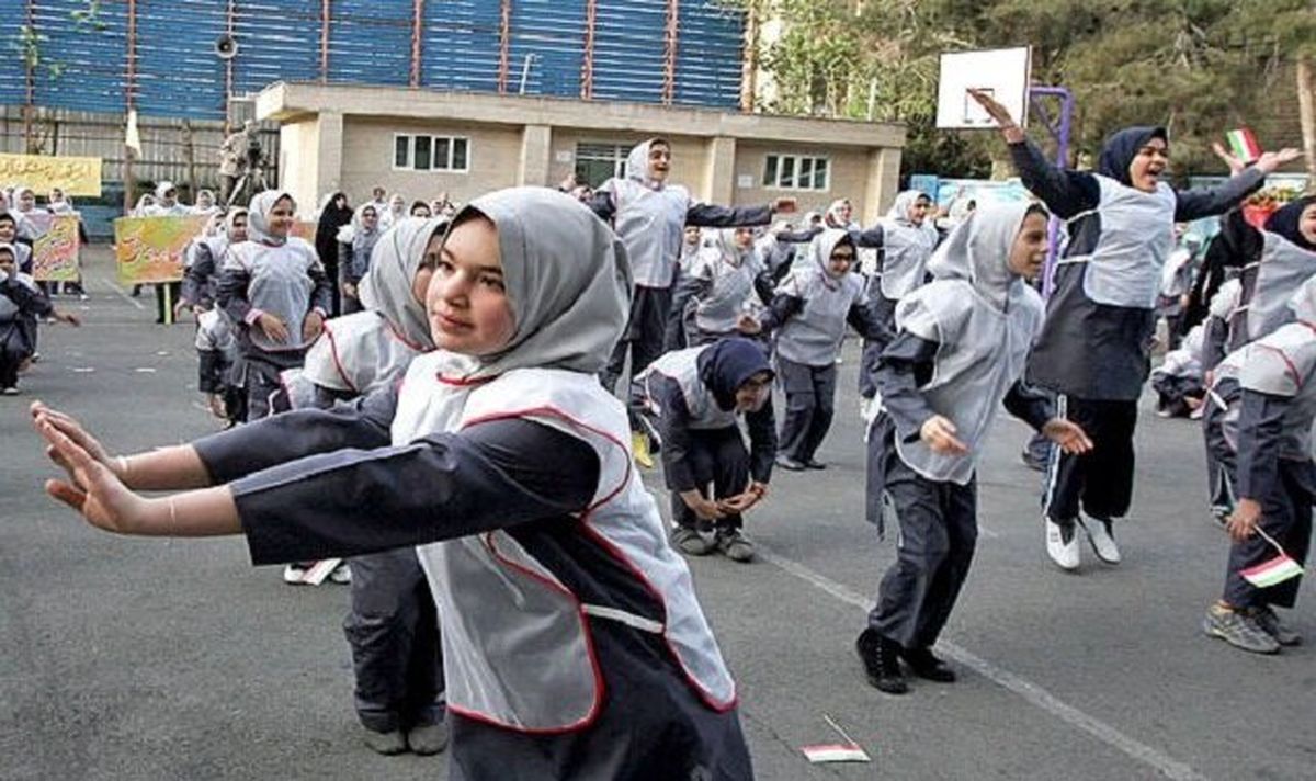 کمبود ۵۰ هزار معلم ورزش در مدارس