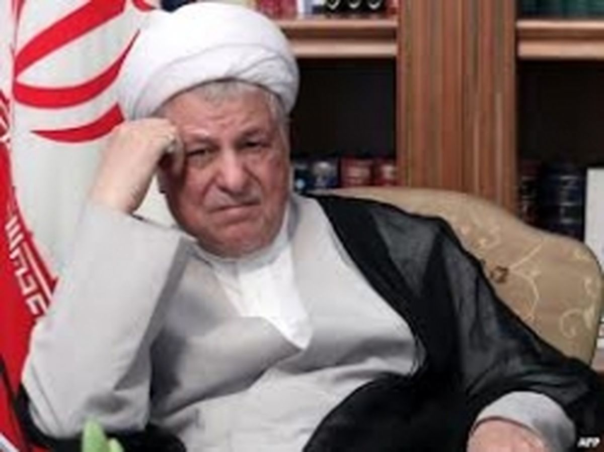 هاشمی قبل از رد صلاحیت باید انصراف دهد