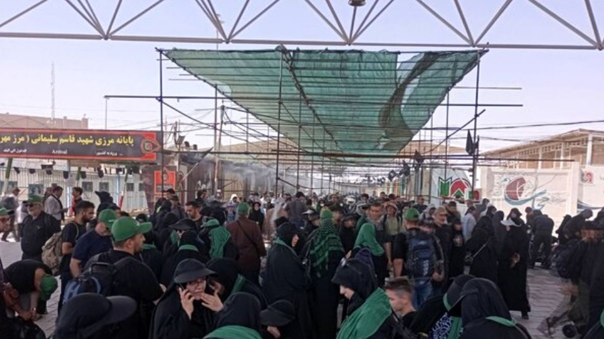 
۲۱۷۰ اتوبوس و ون آماده خدمت‌رسانی به زائران اربعین/ جابجایی بیش از ۱۷۱ هزار زائر در مرز مهران؛ تاکنون
