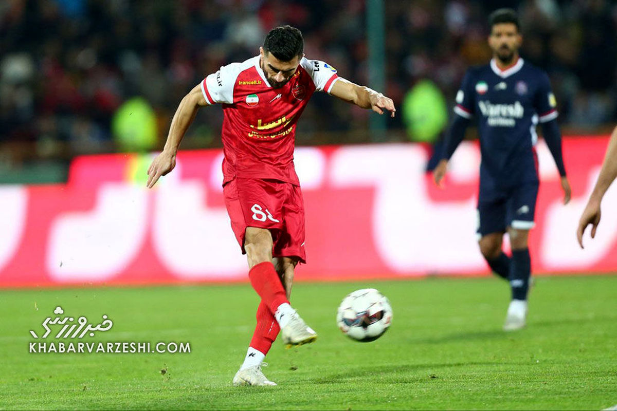 اخبار پرسپولیس| تصمیم گل محمدی برای هافبک نیمکت‌نشین پرسپولیس
