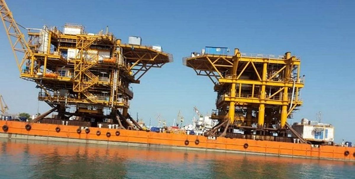 سکوی 07 بر میدان نفتی هندیجان در خلیج فارس نصب می‌شود