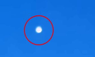 جسم نورانی در آسمان پاکستان+ فیلم