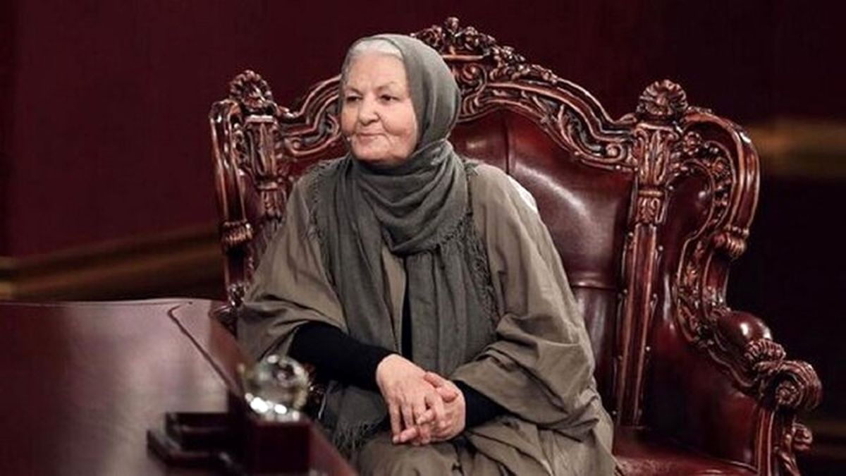 خاطره‌ی «مینا جعفرزاده» از «اکبر عبدی» در «چهل تیکه»+فیلم