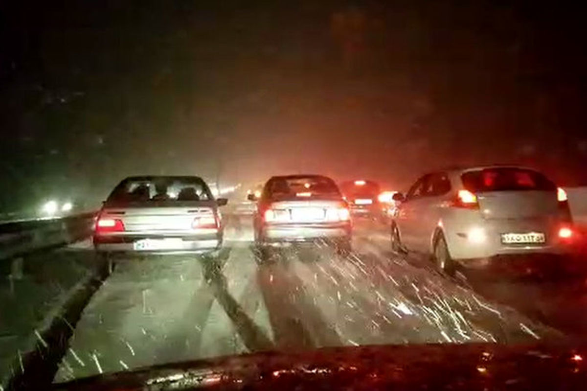 نکاتی که باید درباره رانندگی در روز‌های برفی بدانید
