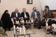 دیدار صمیمانه معاون سیما با خانواده شهید فهمیده