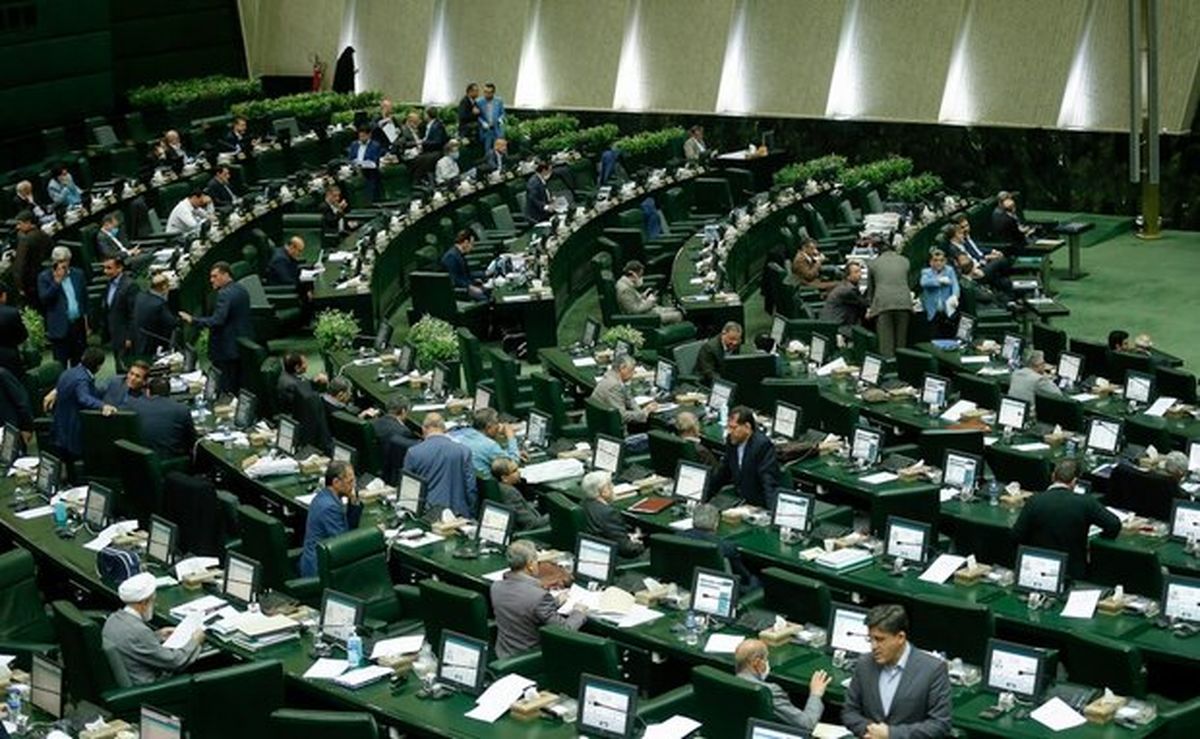 پشت پرده دستکاری مصوبات مجلس/ چه کسانی سود می‌برند؟

