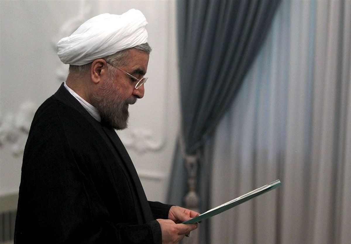 روحانی استعفای شریعتمداری را پذیرفت/ رحمانی سرپرست وزارت صمت شد