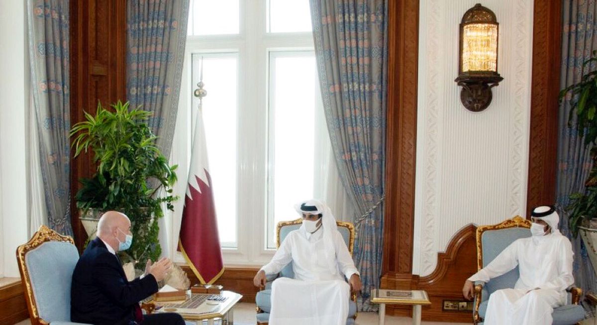 ملاقات رئیس فیفا با امیر قطر درباره جام جهانی 2022
