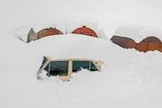 بارش دومتری برف در گردنه حیران!/ عکس