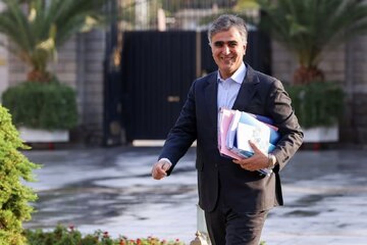 فرزین در دولت پزشکیان پست جدید گرفت