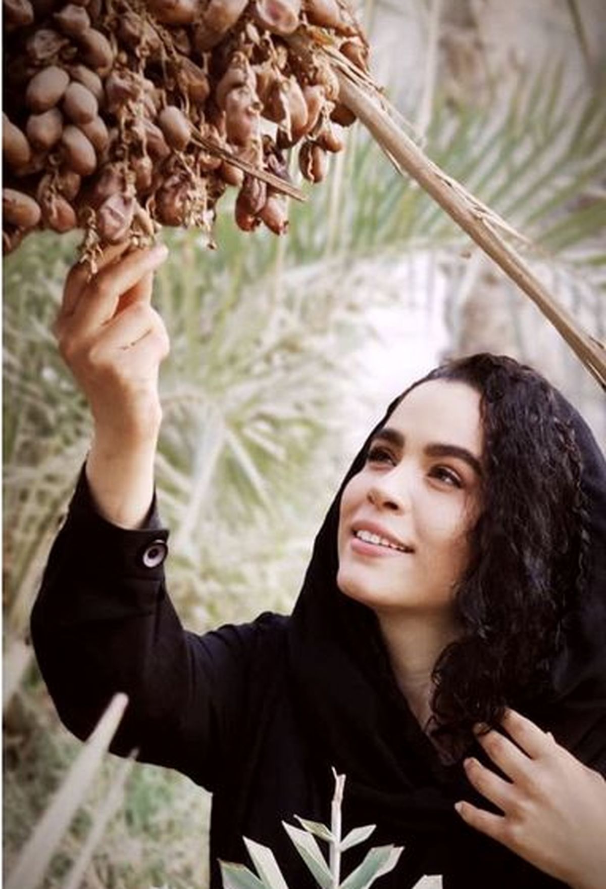 عکس بی حجاب ملیکا شریفی نیا از مادرش که در اینستاگرام قرار داد