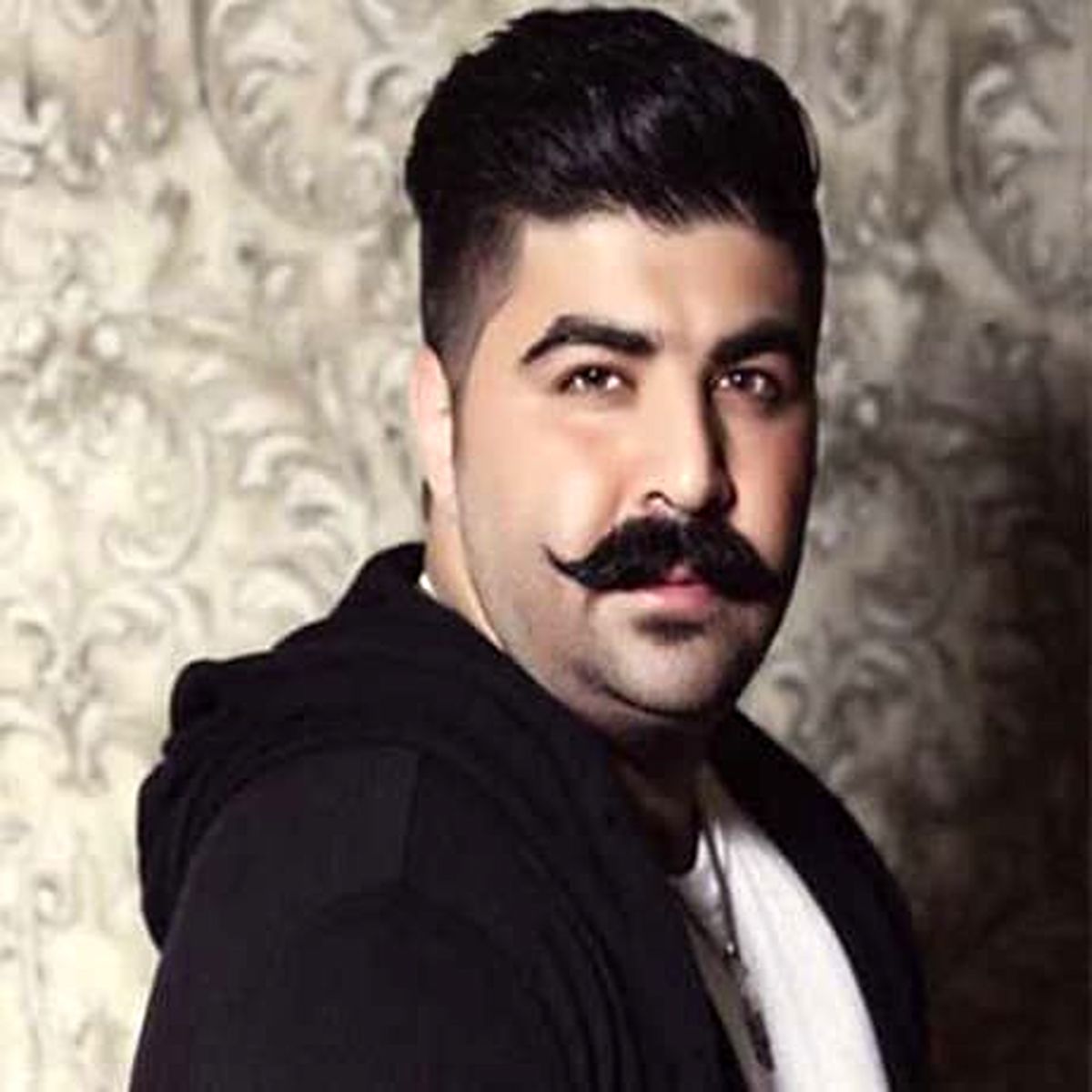 «بهنام بانی» غرق در افکارش/ عکس