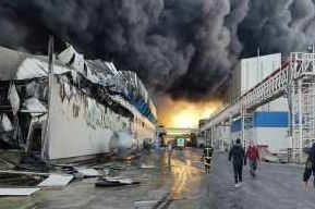 آتش سوزی در کارخانه طبیعت+عکس و فیلم