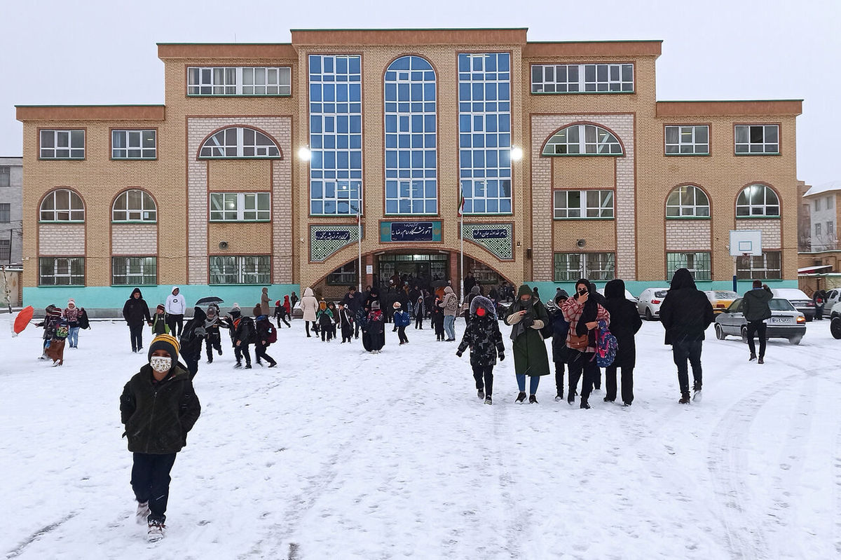 مدارس اردبیل فردا دوشنبه ۲۵ دی ۱۴۰۲ تعطیل شد