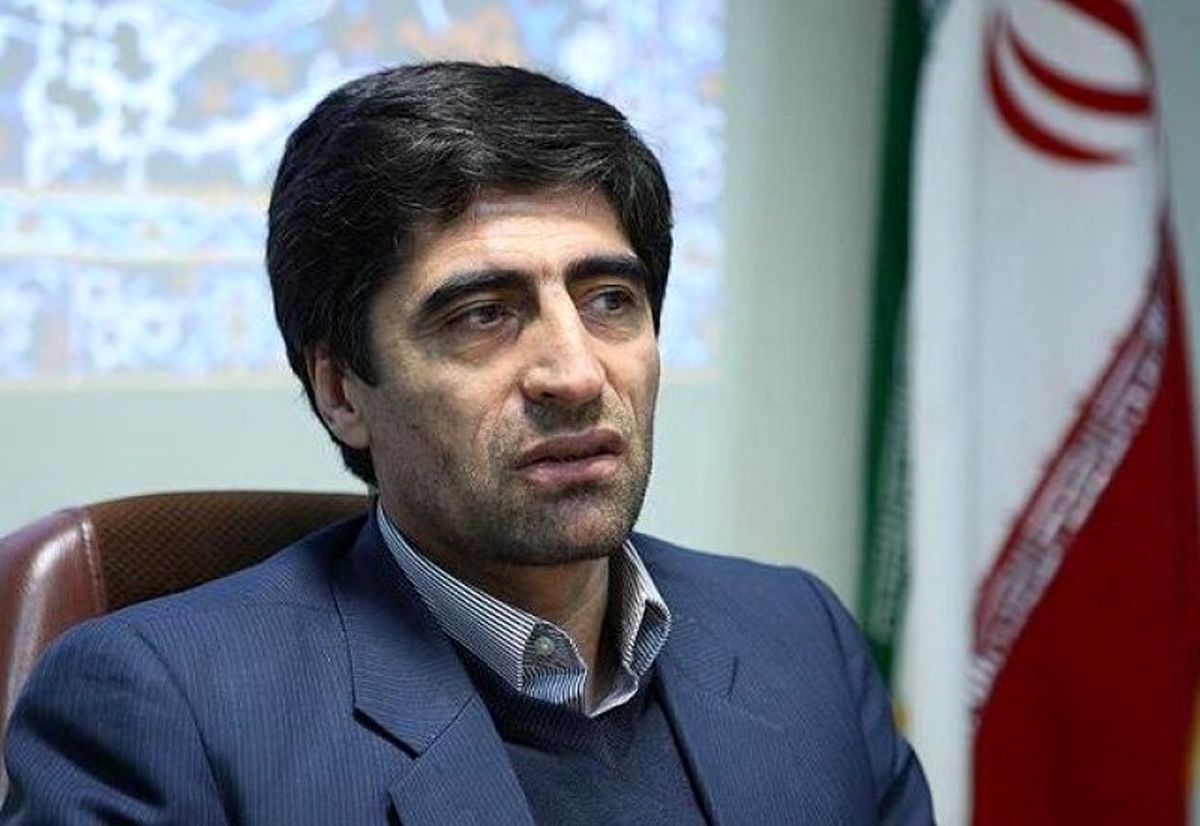 انفعال و رهاشدن بازار خودرو، فروش در حاشیه بازار را بیشتر می‌کند/علت عدم ثبات قیمت بازار خودرو
