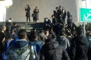 برگزاری تجمع دانشجویان دانشگاه آزاد/ درخواست برای برخورد با مسئولان خاطی