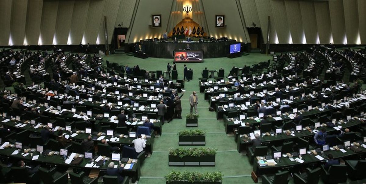 کارت زرد مجلس به وزیر بهداشت