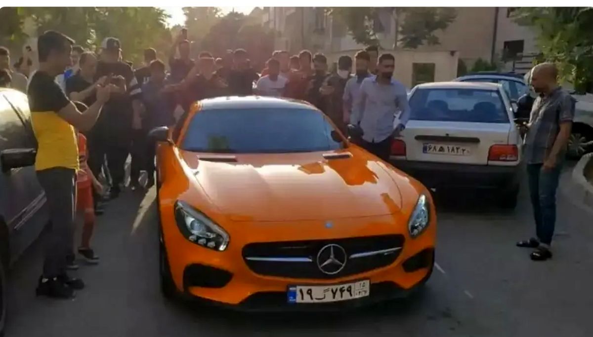 بلایی که کنعانی زادگان بر سر خودروهای وارداتی بازیکنان آورد