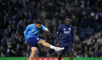 واکنش پدر طارمی به ماجرای ناکامی گلزنی مهدی/ مشکل گلزنی طارمی برطرف می‌شود